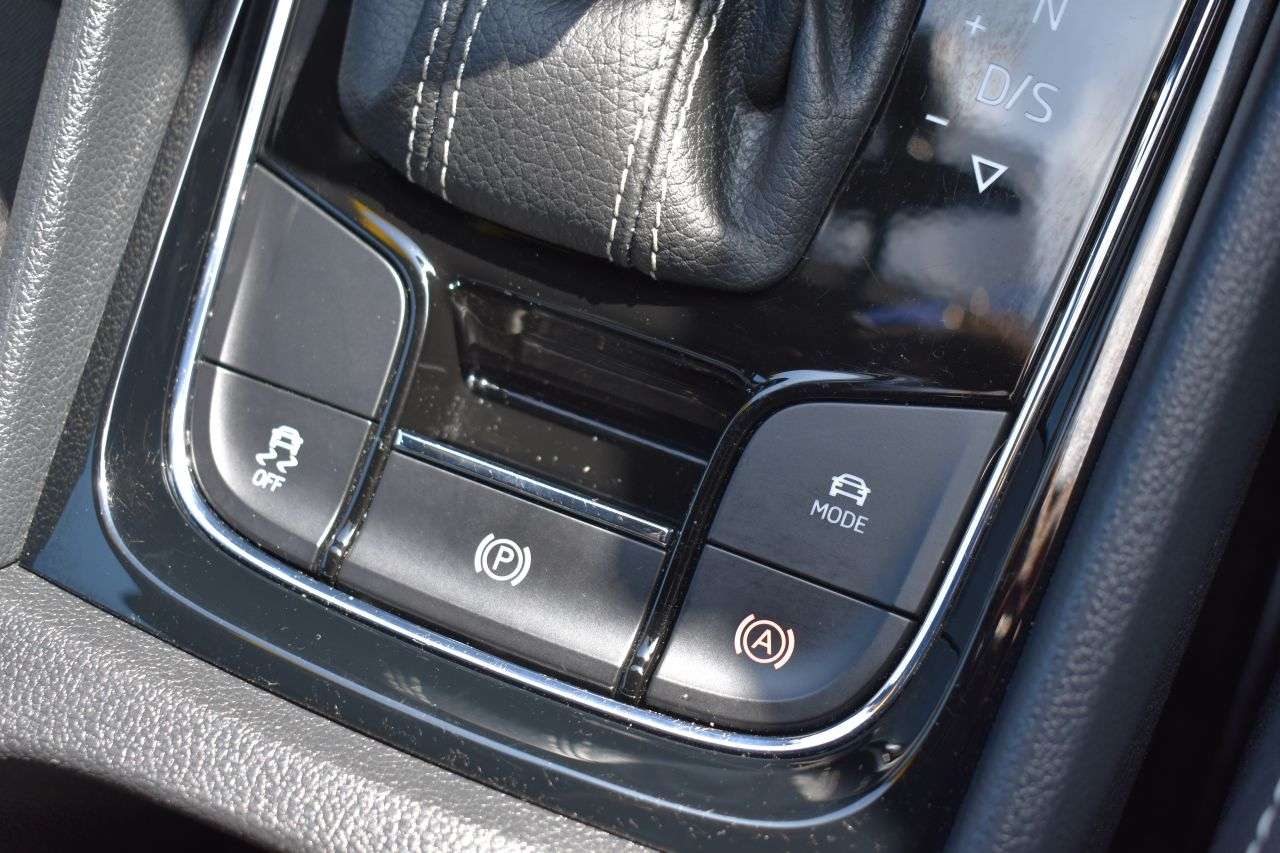 2020 SKODA KAROQ 2020 SKODA KAROQ