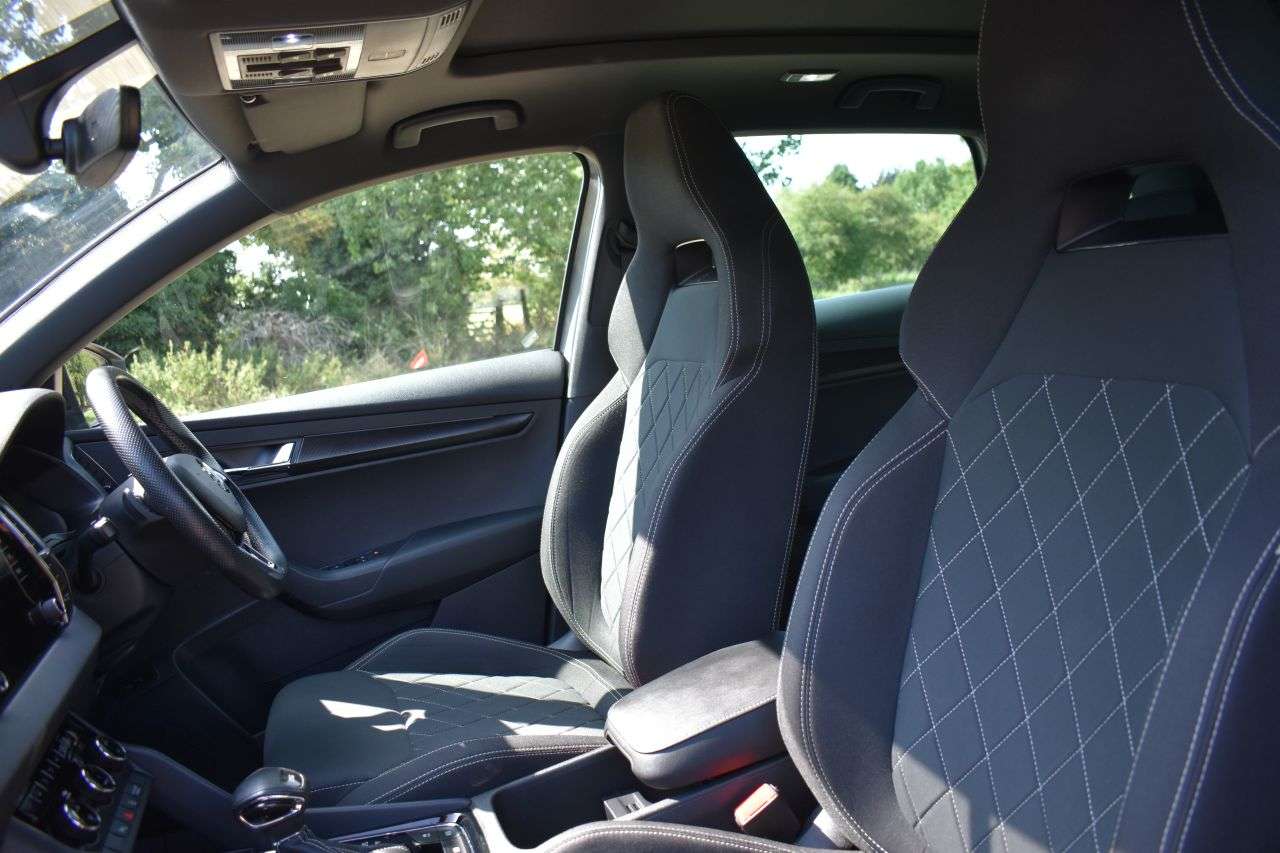 2020 SKODA KAROQ 2020 SKODA KAROQ