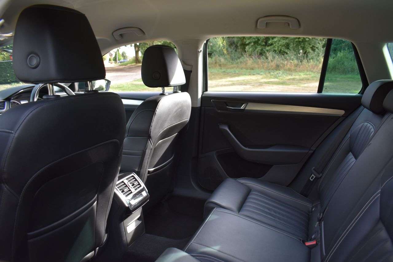 2020 SKODA SUPERB 2020 SKODA SUPERB