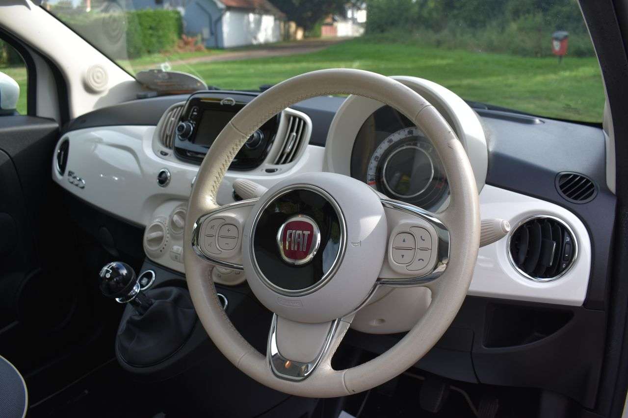 2019 FIAT 500 2019 FIAT 500