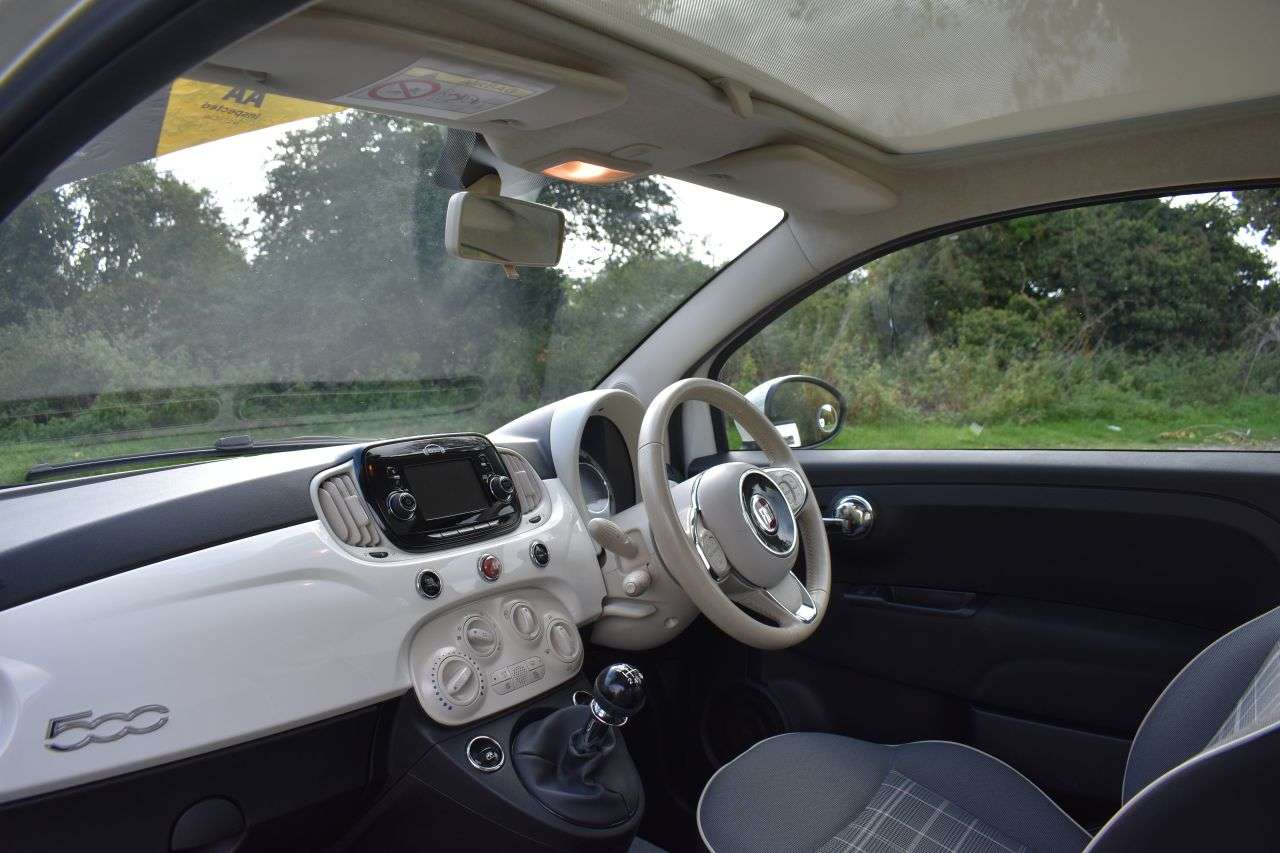 2019 FIAT 500 2019 FIAT 500