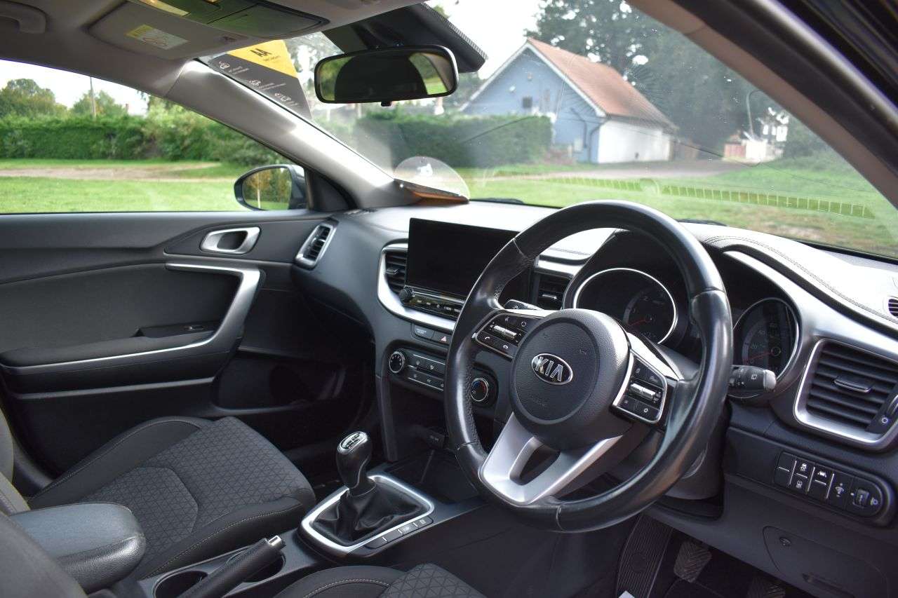 2021 KIA CEED 2021 KIA CEED