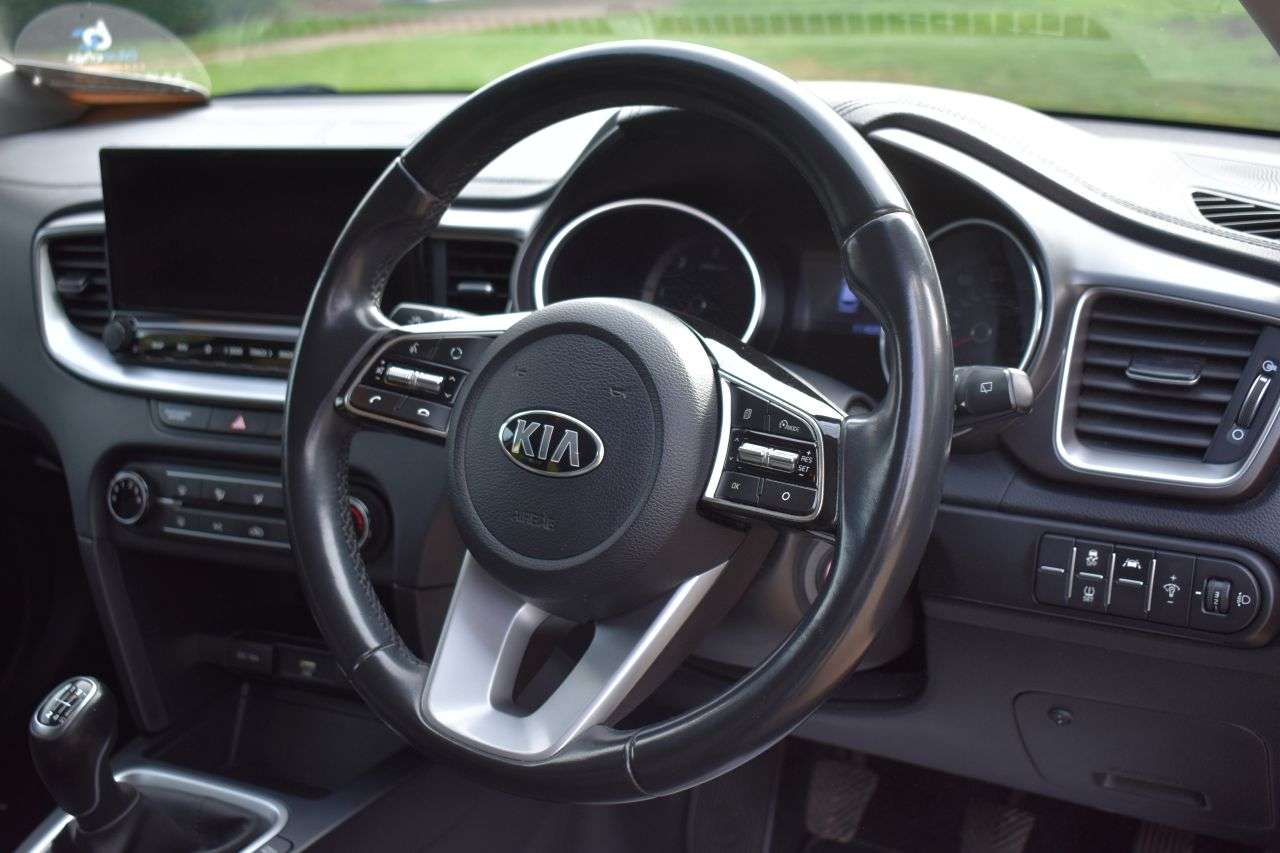 2021 KIA CEED 2021 KIA CEED