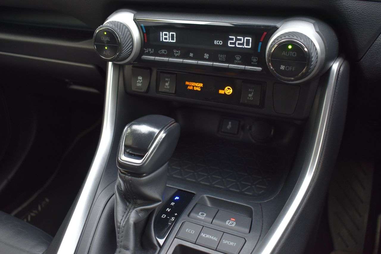 2019 TOYOTA RAV4 2019 TOYOTA RAV4