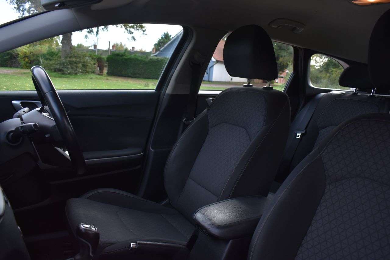 2021 KIA CEED 2021 KIA CEED