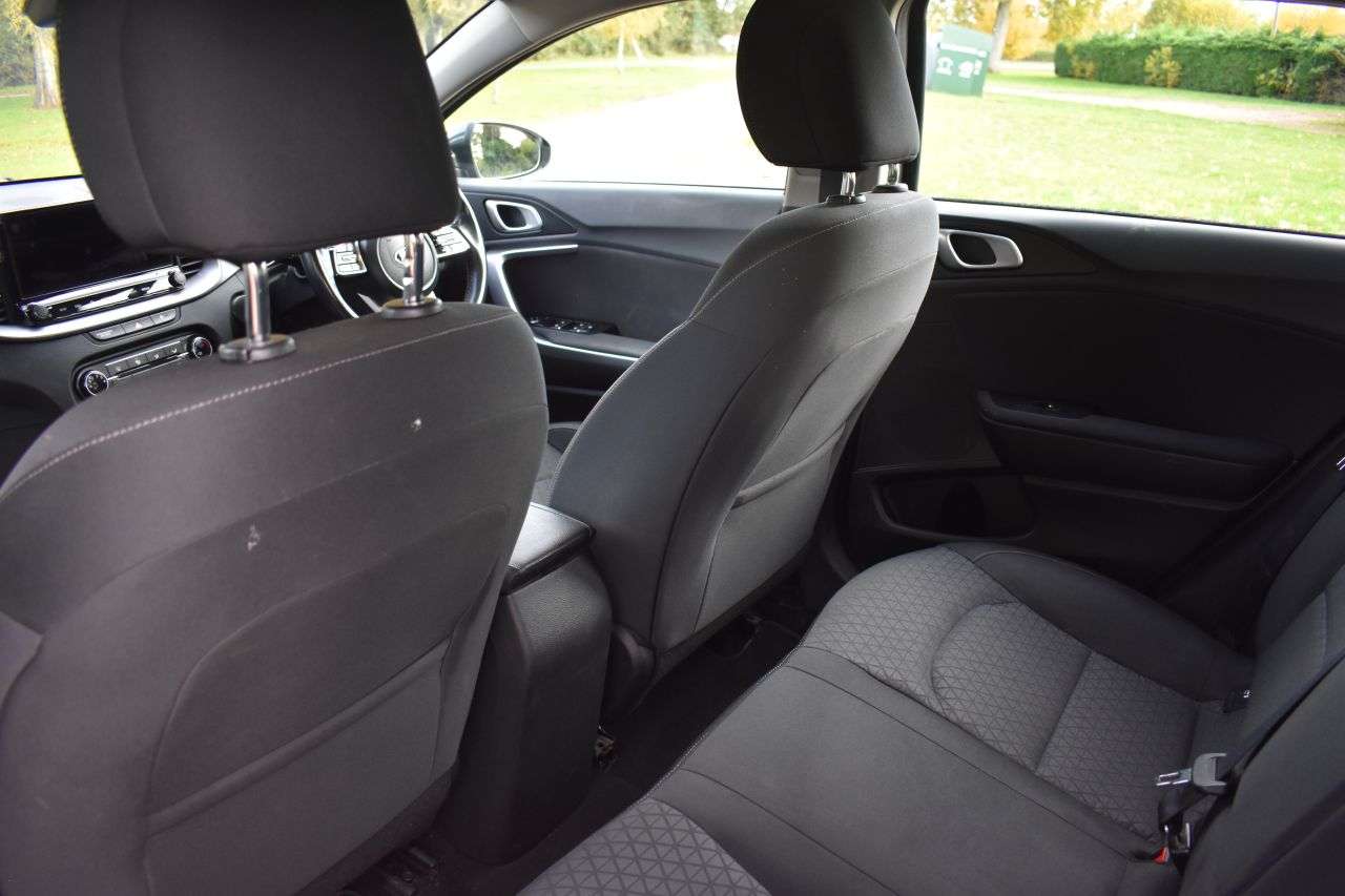 2021 KIA CEED 2021 KIA CEED