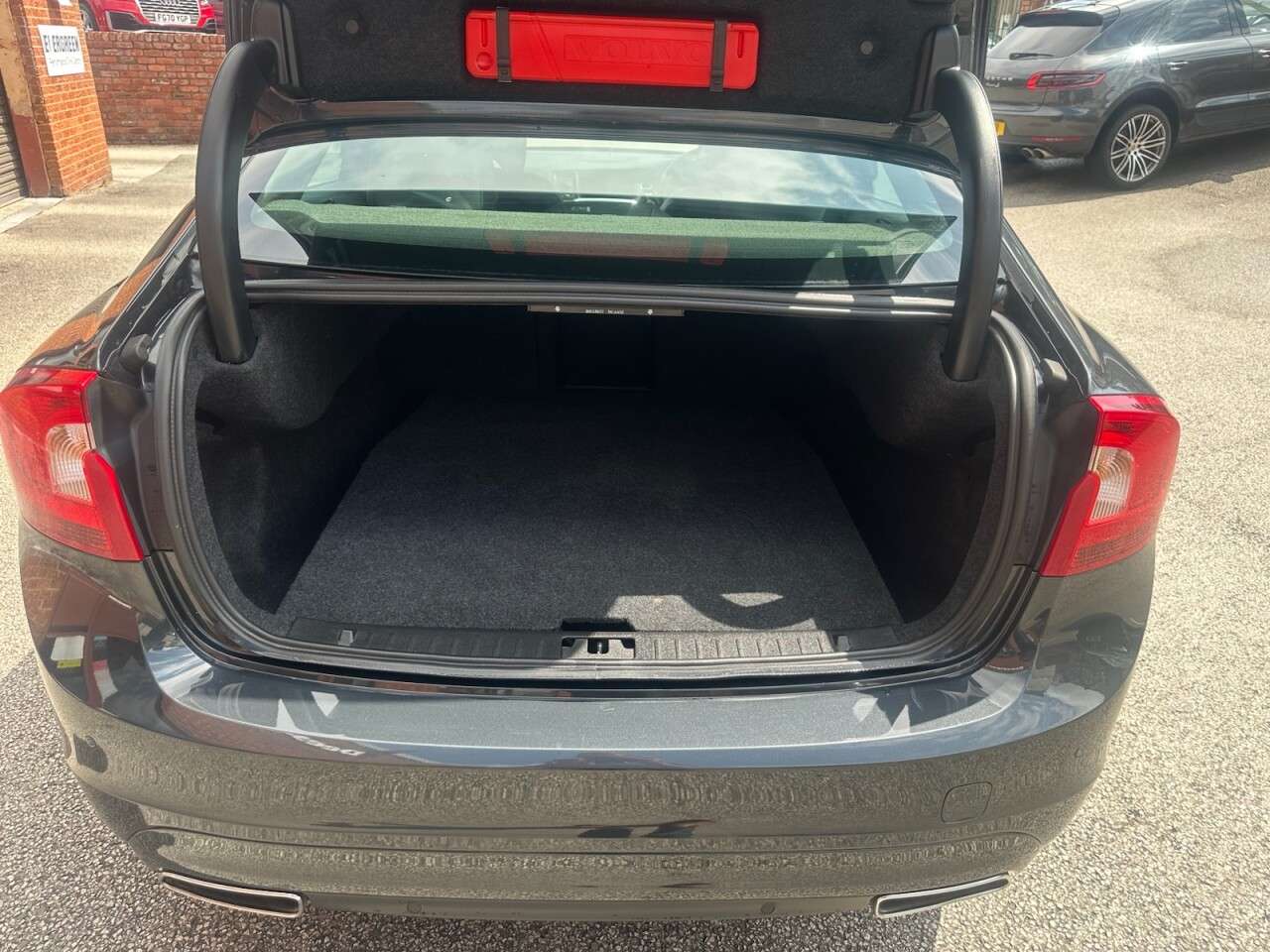 2017 VOLVO S60 2017 VOLVO S60