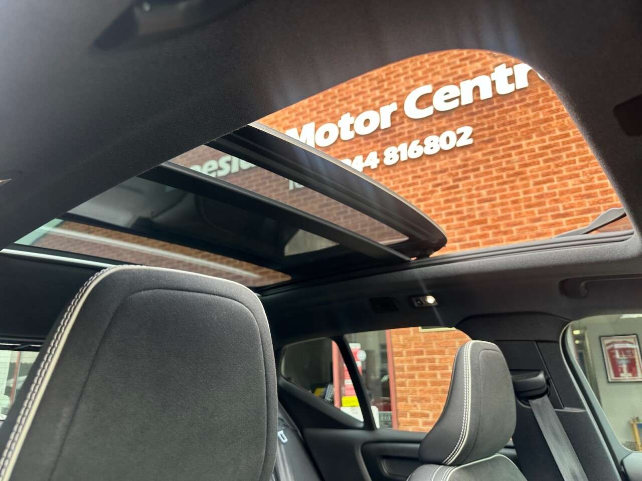 2017 VOLVO XC40 2017 VOLVO XC40