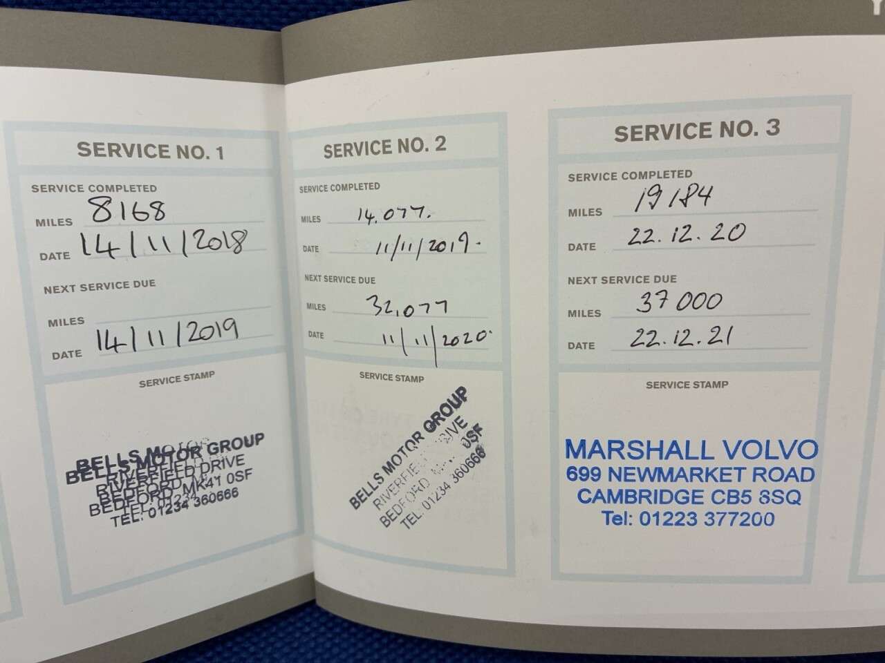 2017 VOLVO XC40 2017 VOLVO XC40