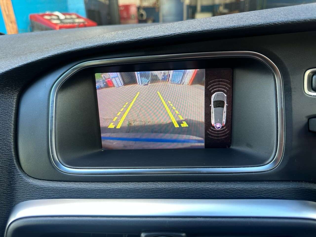 2019 VOLVO V40 2019 VOLVO V40