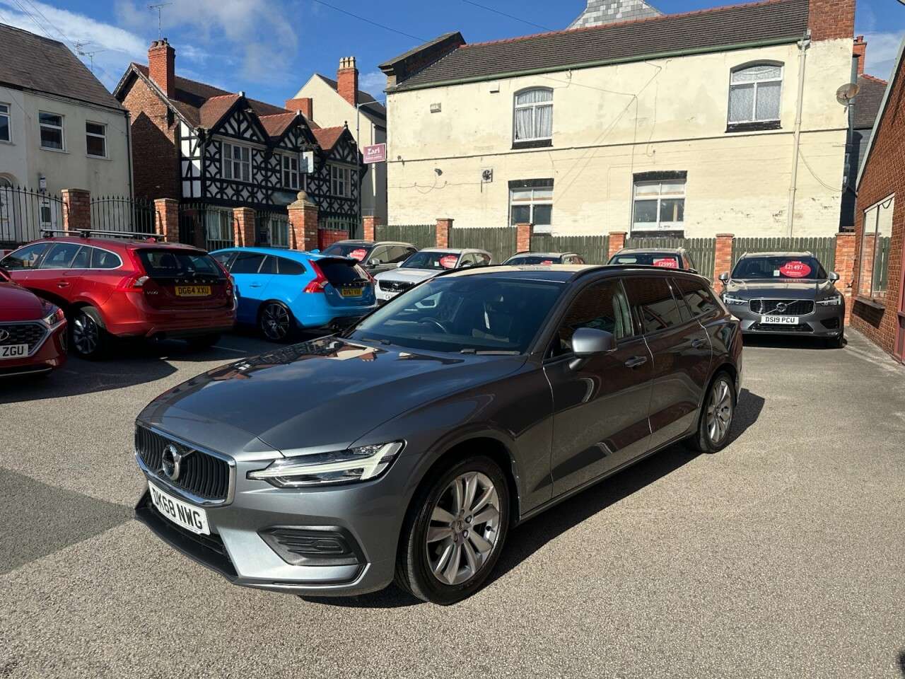 2018 VOLVO V60 2018 VOLVO V60