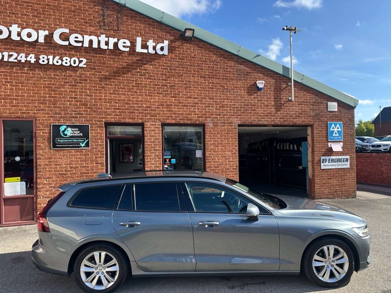 2018 VOLVO V60 2018 VOLVO V60