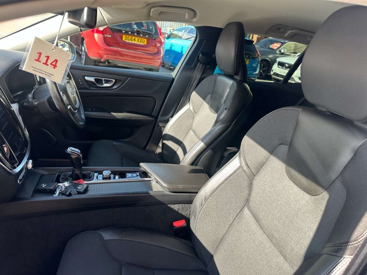 2018 VOLVO V60 2018 VOLVO V60