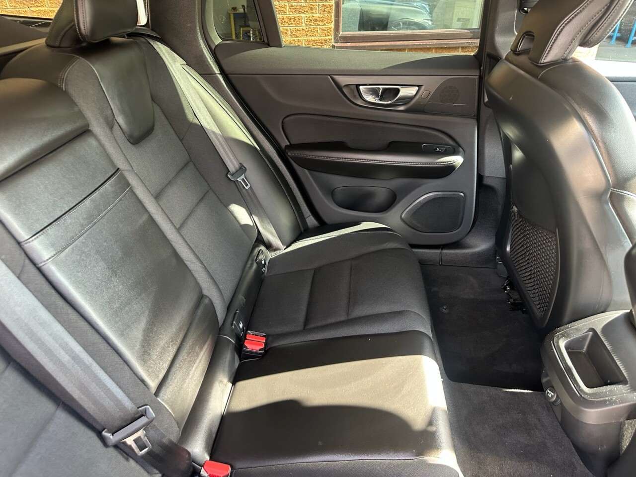 2018 VOLVO V60 2018 VOLVO V60