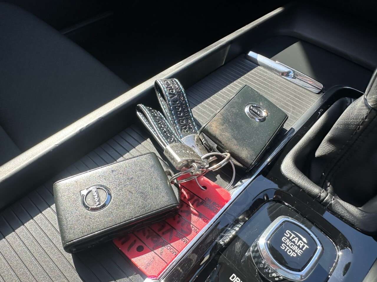 2018 VOLVO V60 2018 VOLVO V60