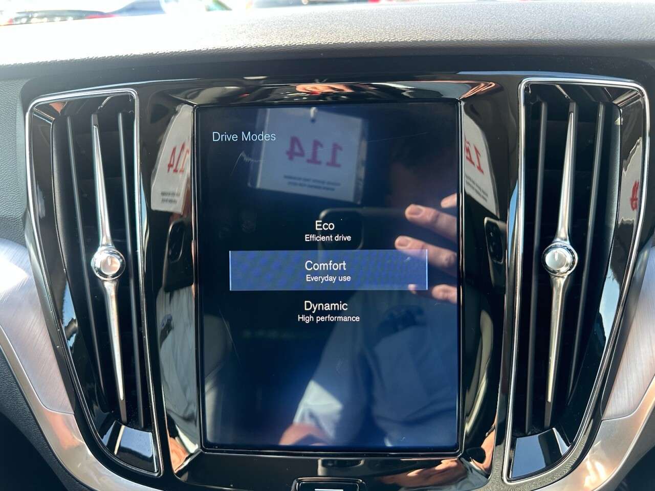 2018 VOLVO V60 2018 VOLVO V60