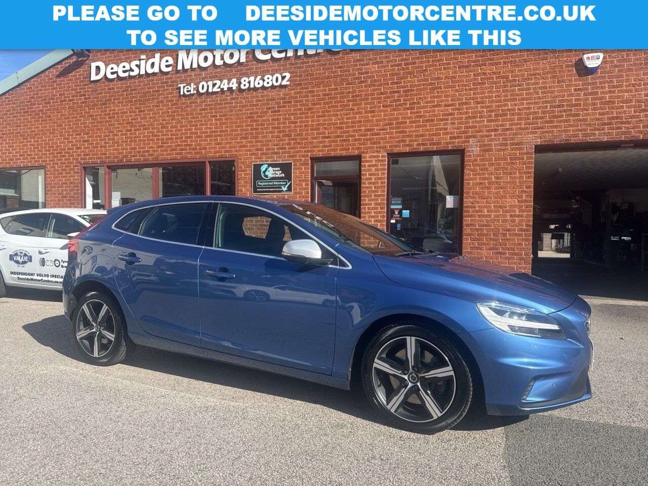 2018 VOLVO V40 2018 VOLVO V40