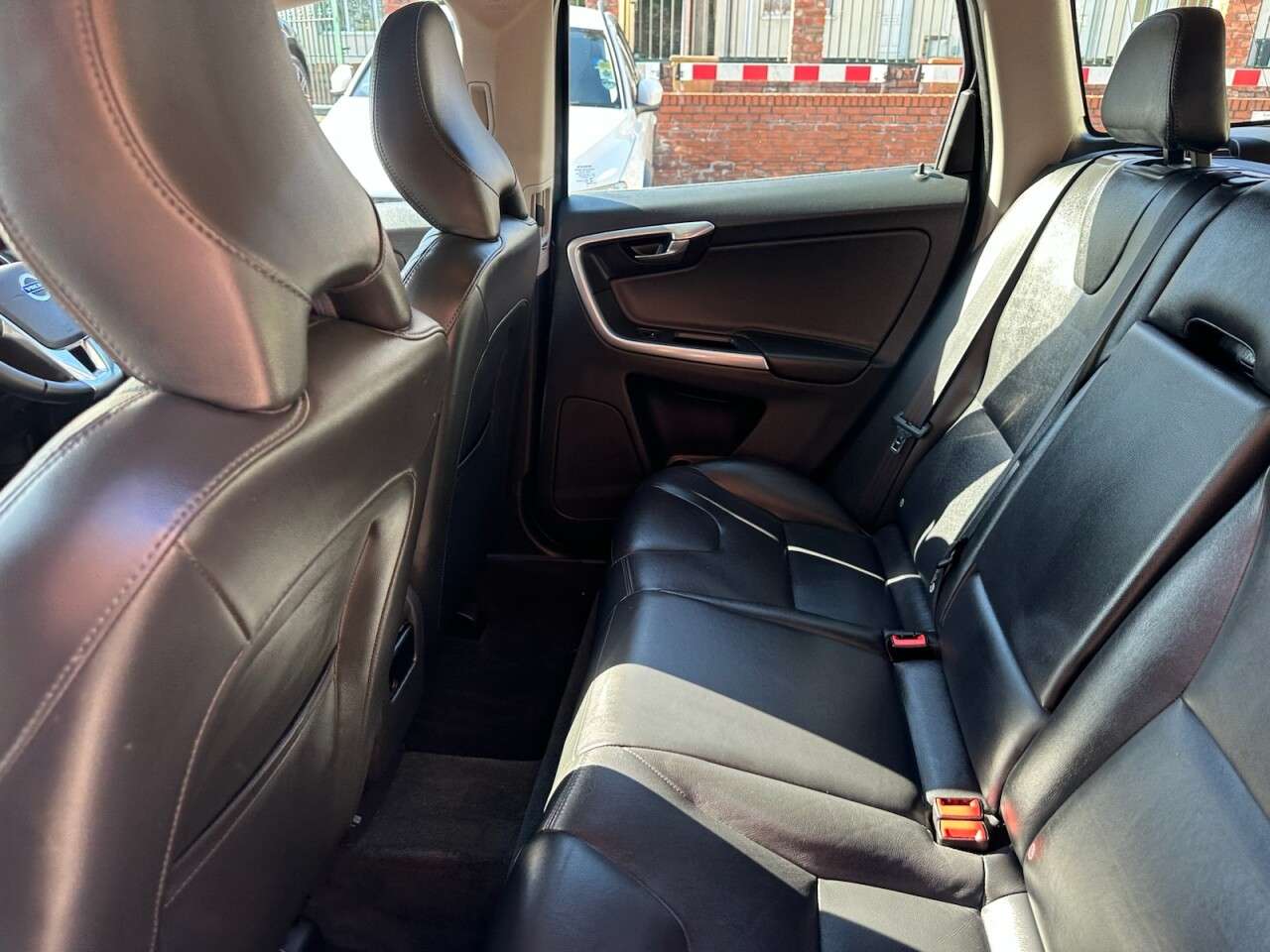 2016 VOLVO XC60 2016 VOLVO XC60