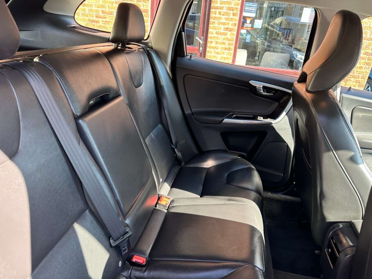 2016 VOLVO XC60 2016 VOLVO XC60