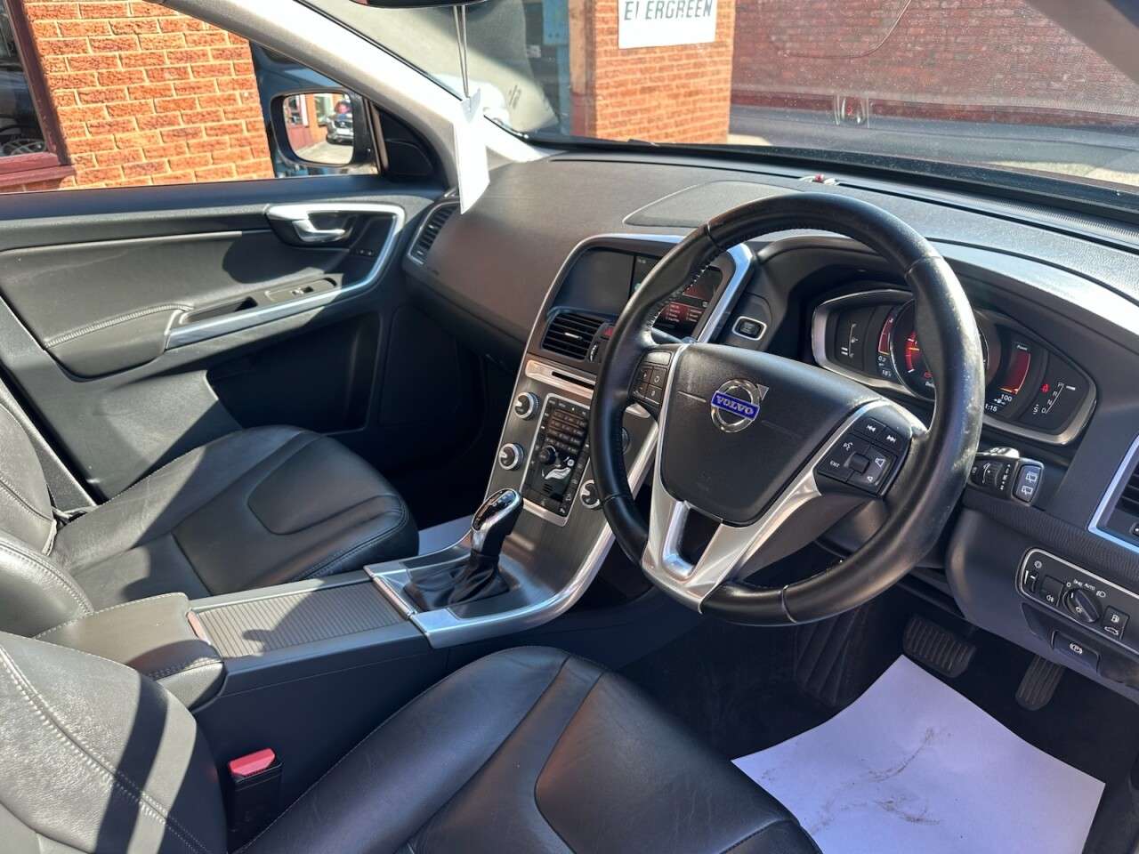 2016 VOLVO XC60 2016 VOLVO XC60