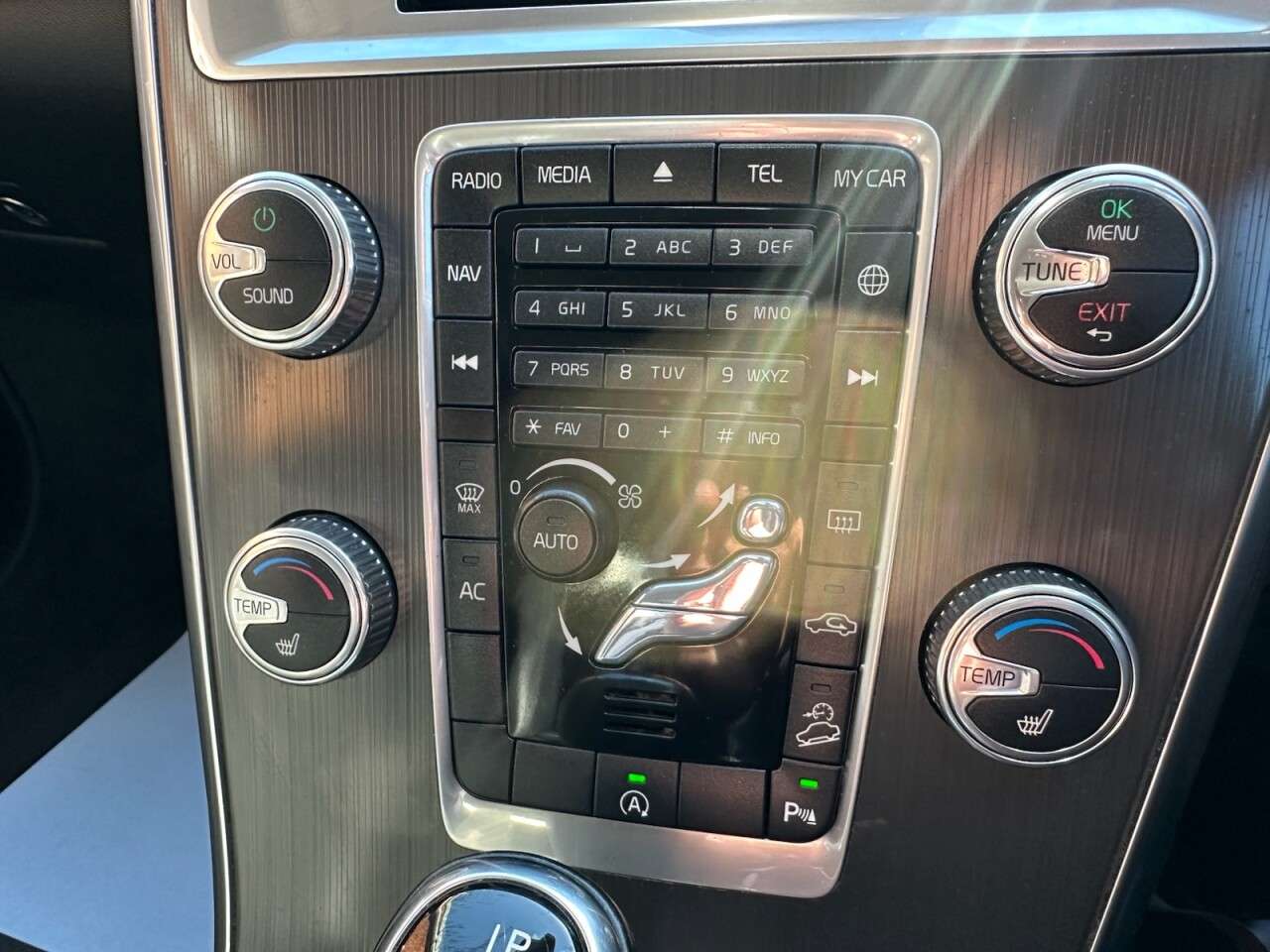 2016 VOLVO XC60 2016 VOLVO XC60