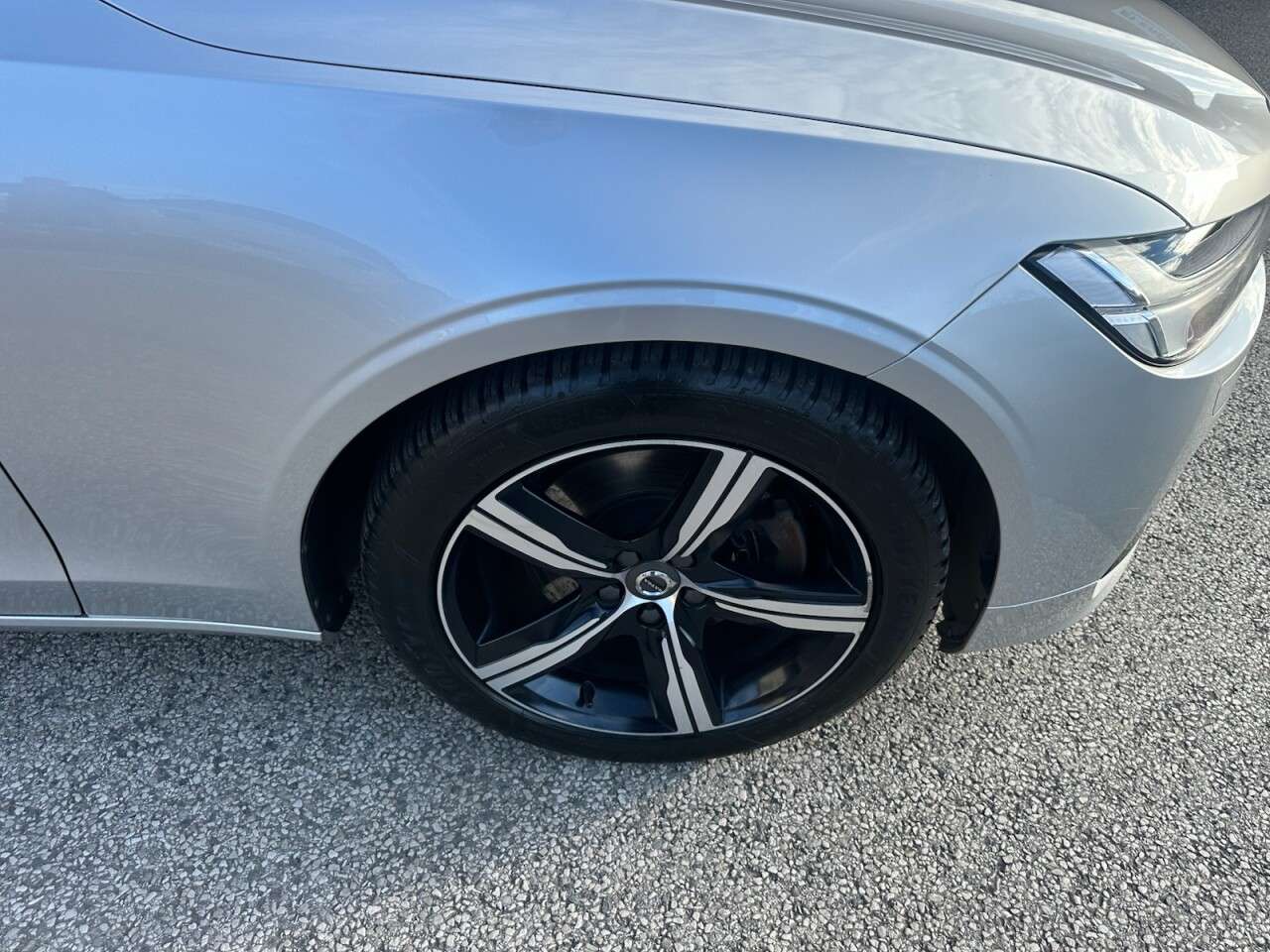 2018 VOLVO S90 2018 VOLVO S90