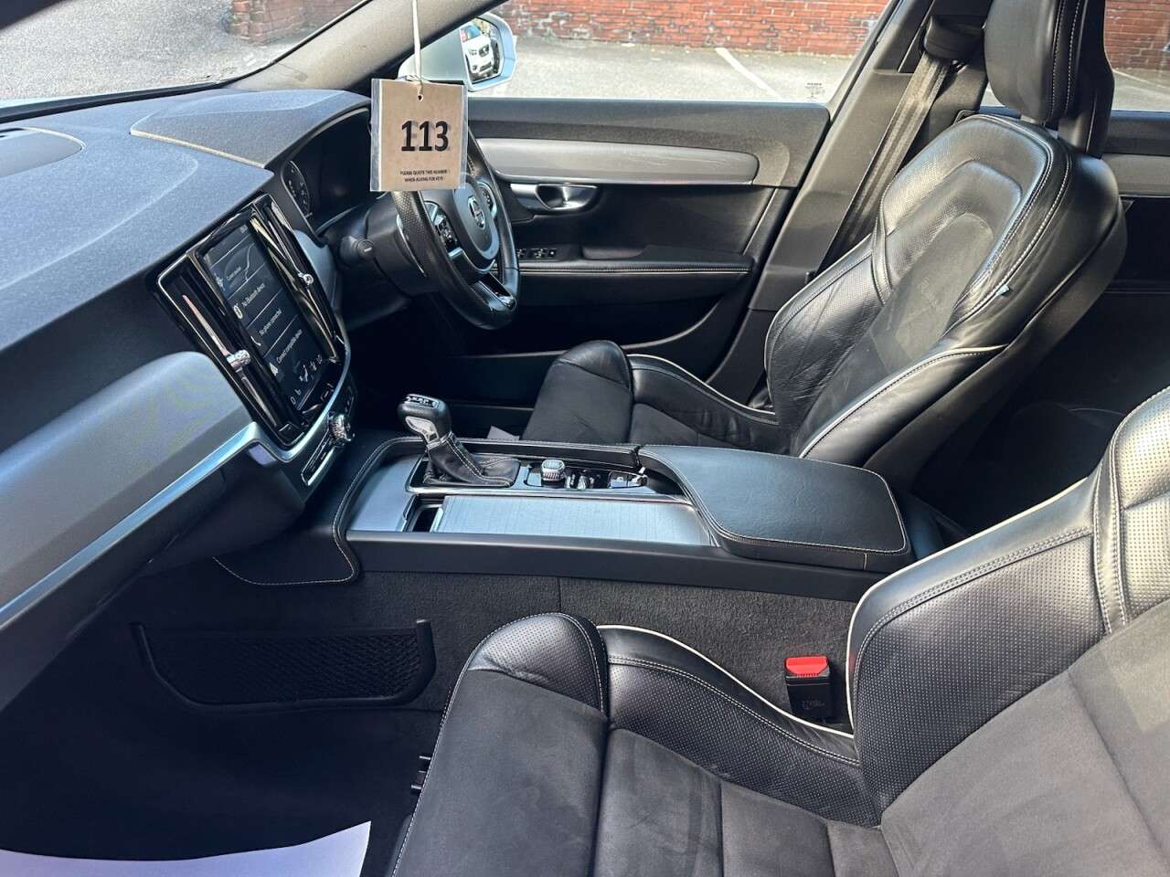 2018 VOLVO S90 2018 VOLVO S90