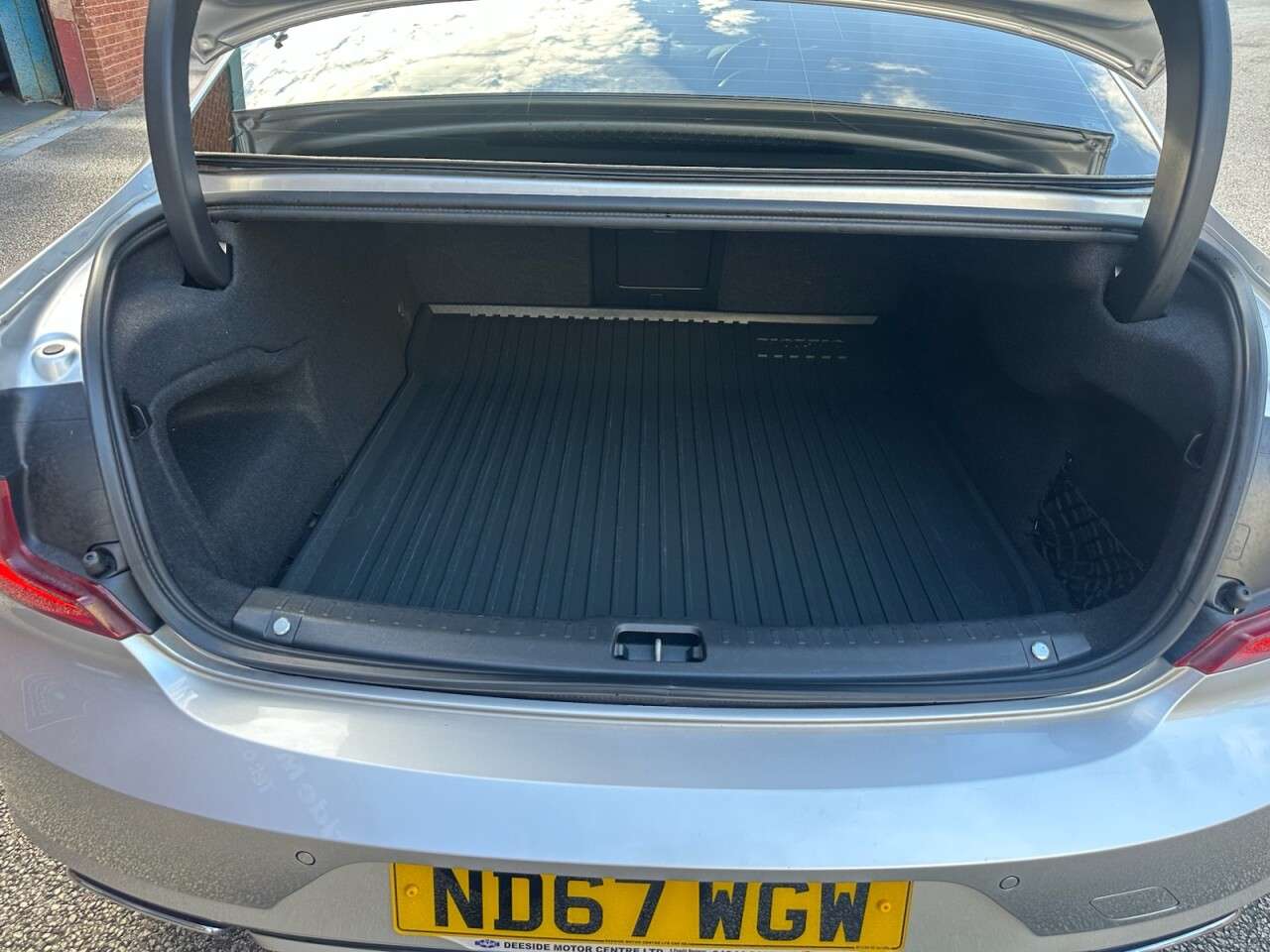 2018 VOLVO S90 2018 VOLVO S90