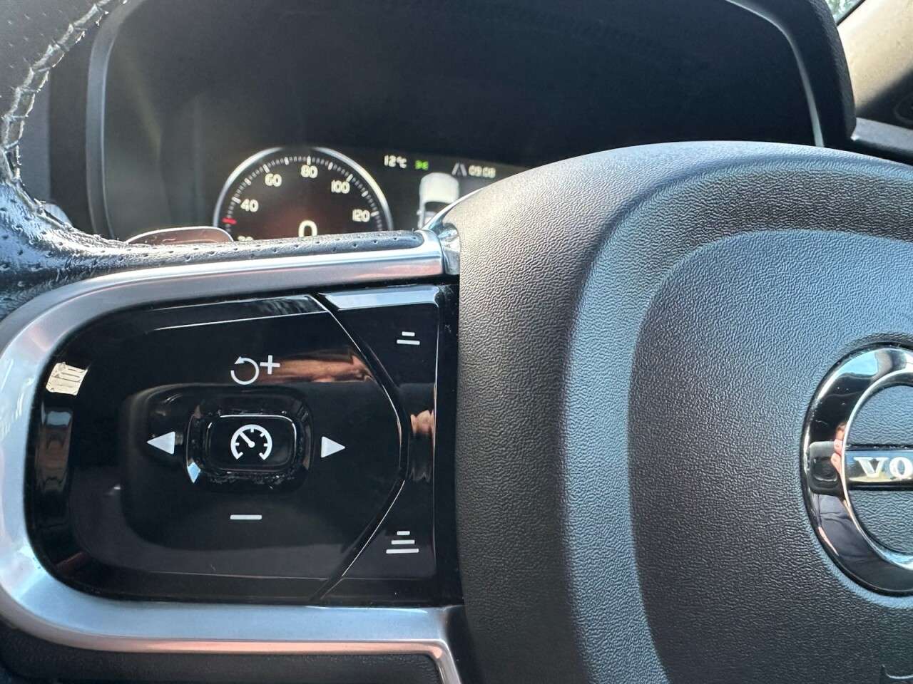 2018 VOLVO S90 2018 VOLVO S90