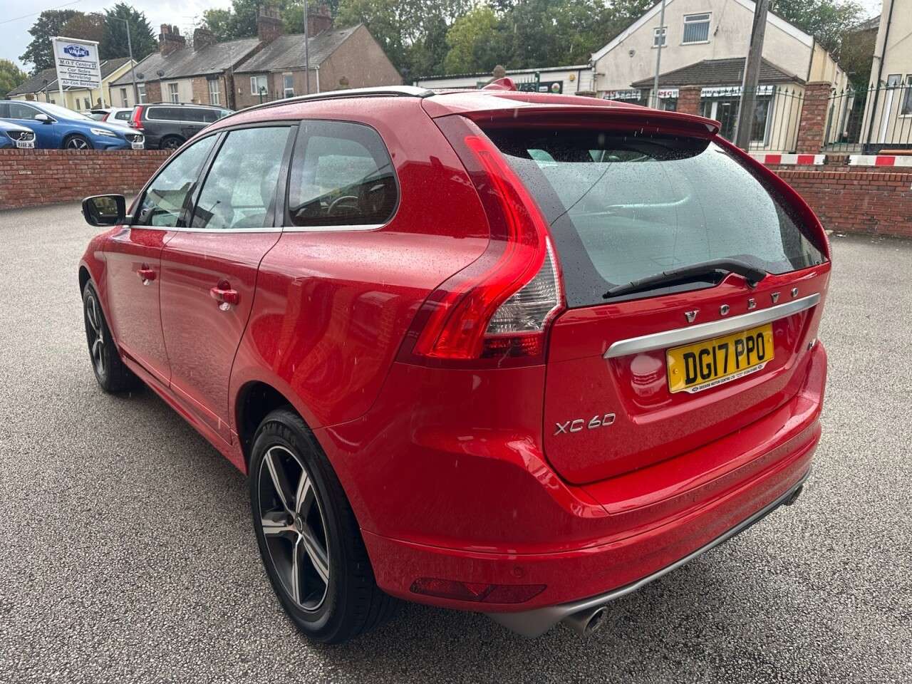 2017 VOLVO XC60 2017 VOLVO XC60