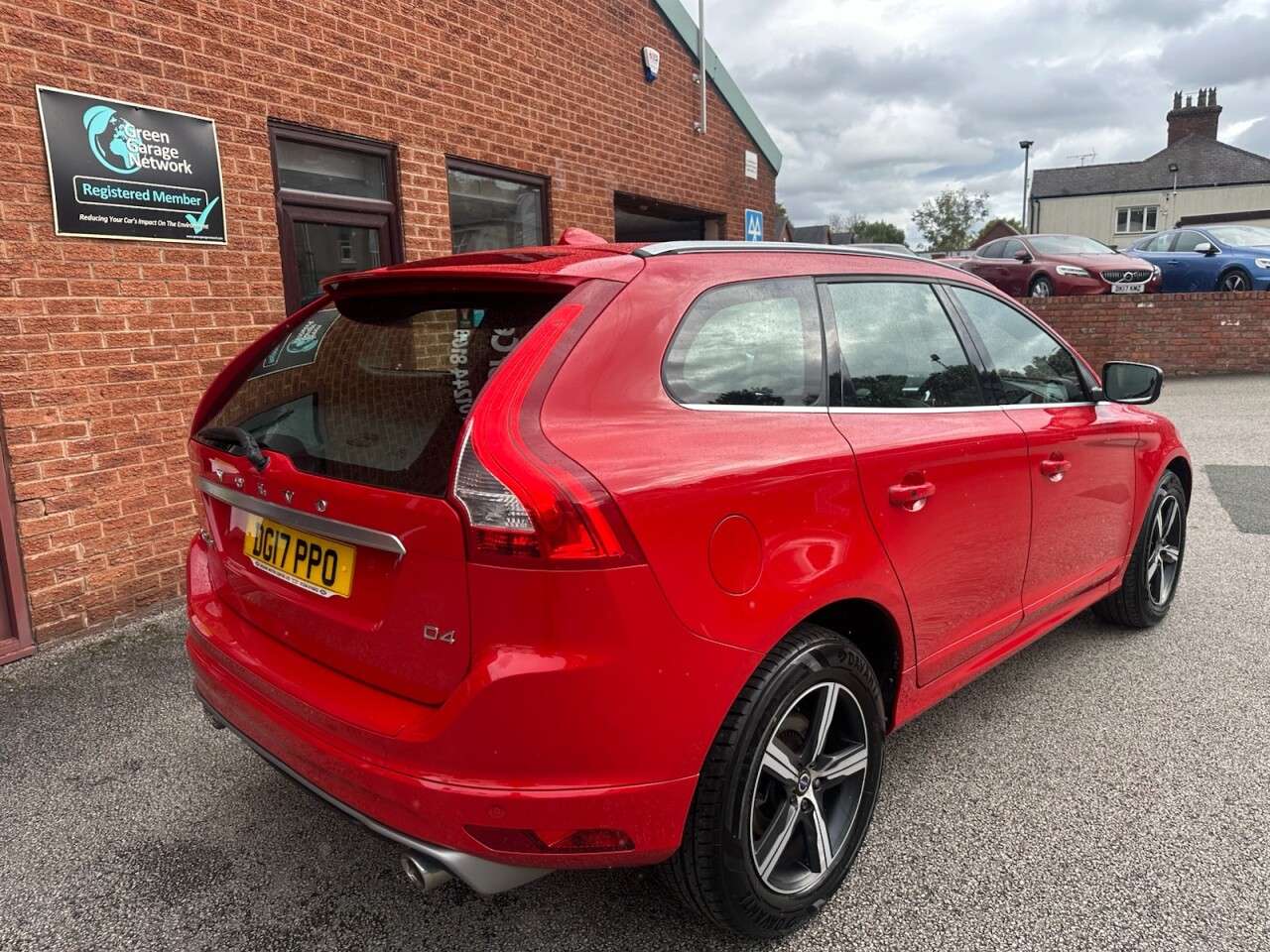 2017 VOLVO XC60 2017 VOLVO XC60