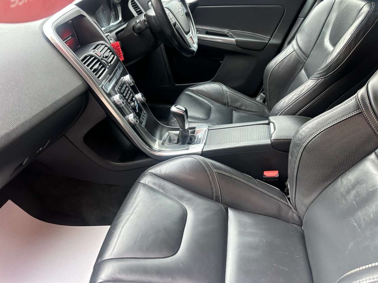 2017 VOLVO XC60 2017 VOLVO XC60