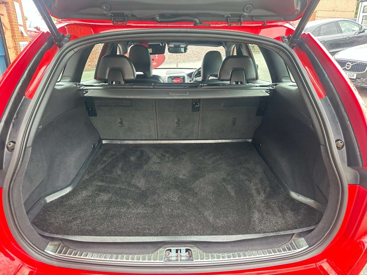 2017 VOLVO XC60 2017 VOLVO XC60