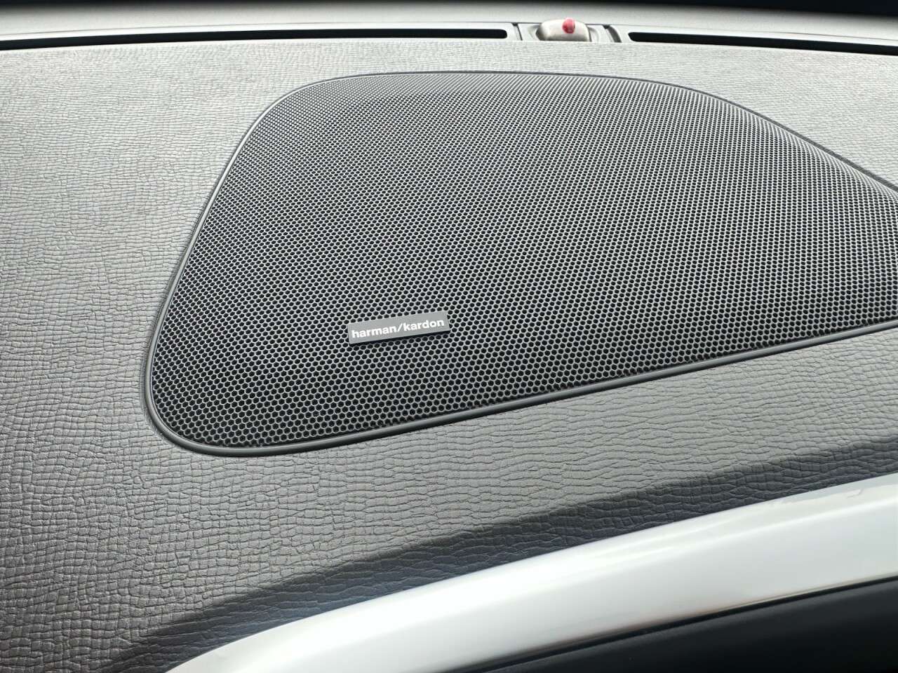 2017 VOLVO XC60 2017 VOLVO XC60