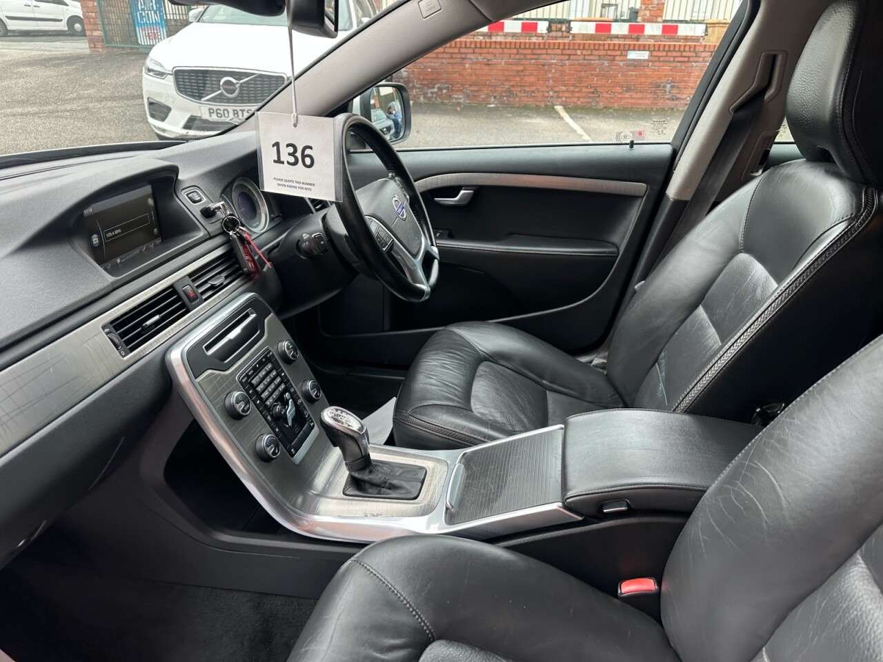 2012 VOLVO XC70 2012 VOLVO XC70