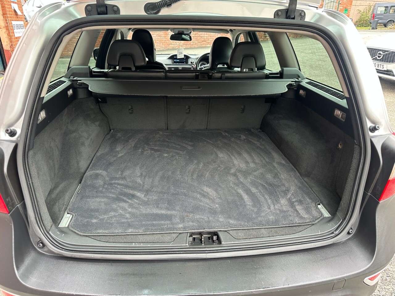 2012 VOLVO XC70 2012 VOLVO XC70