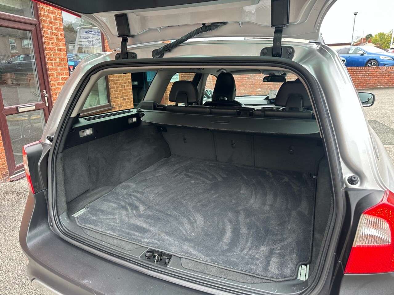 2012 VOLVO XC70 2012 VOLVO XC70