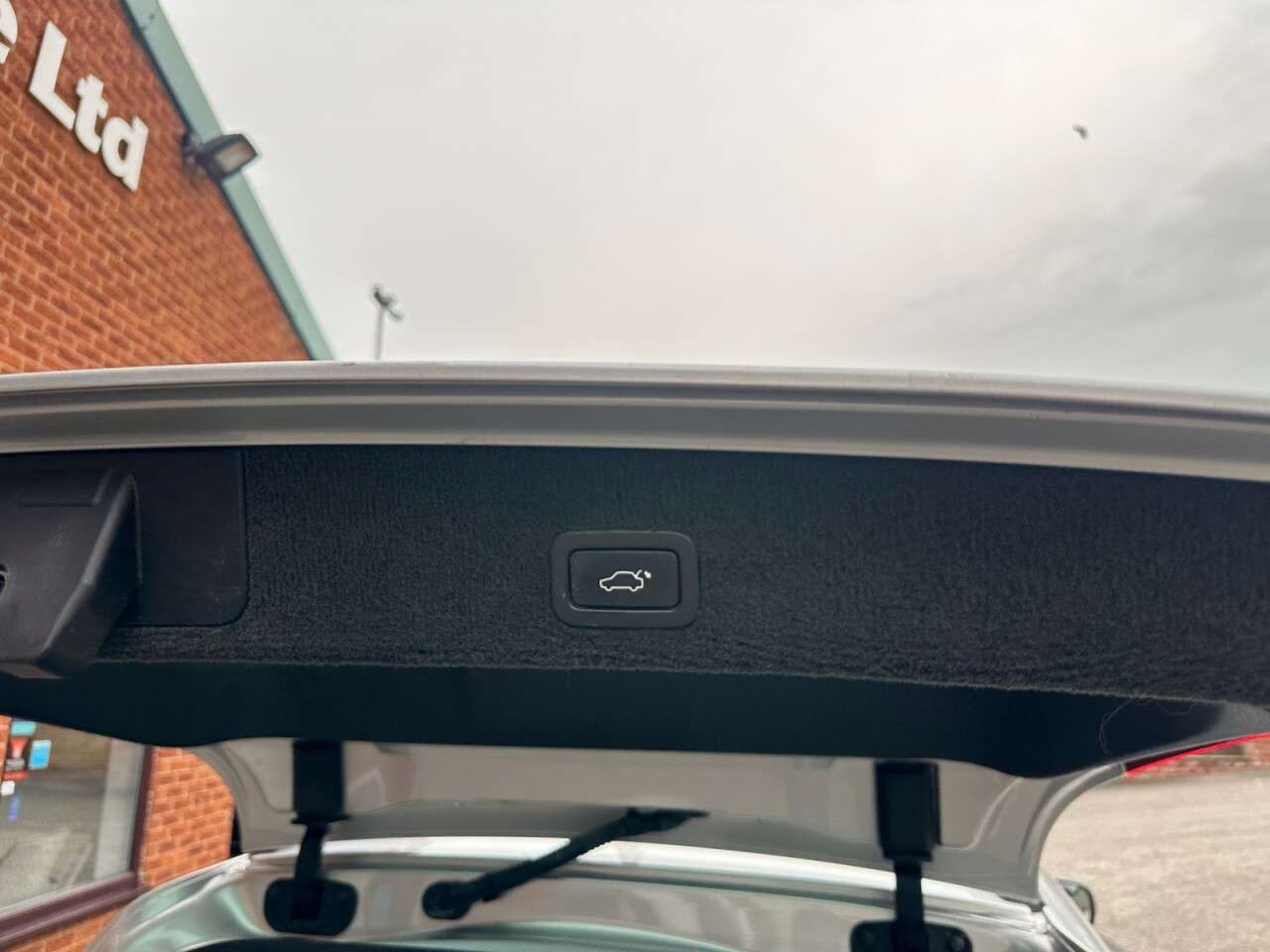 2012 VOLVO XC70 2012 VOLVO XC70