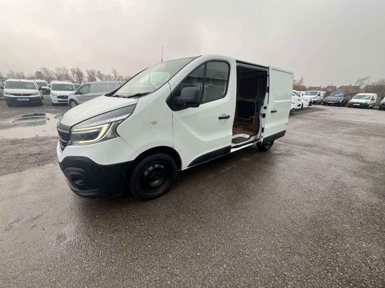 2021 RENAULT TRAFIC 2021 RENAULT TRAFIC