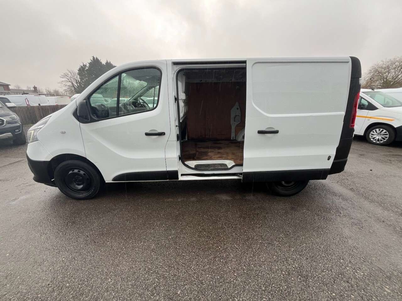 2021 RENAULT TRAFIC 2021 RENAULT TRAFIC