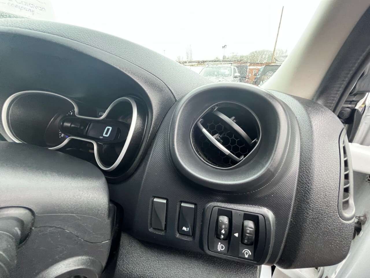 2021 RENAULT TRAFIC 2021 RENAULT TRAFIC