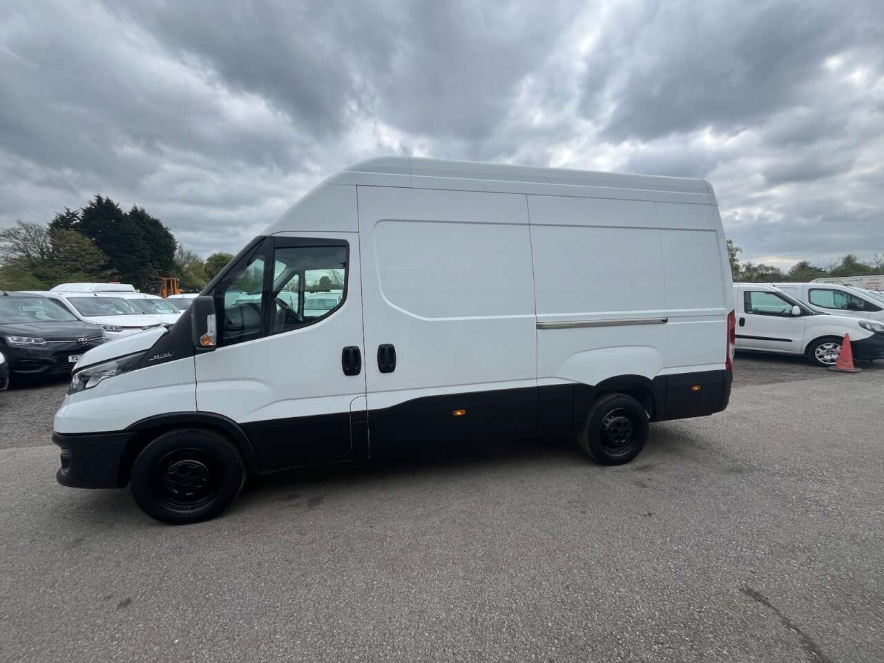 2021 IVECO DAILY 2021 IVECO DAILY