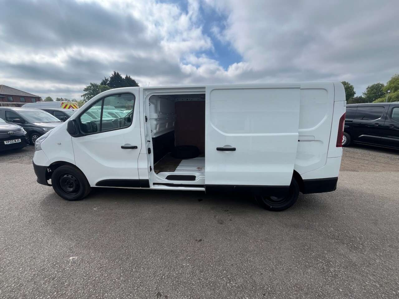 2021 RENAULT TRAFIC 2021 RENAULT TRAFIC