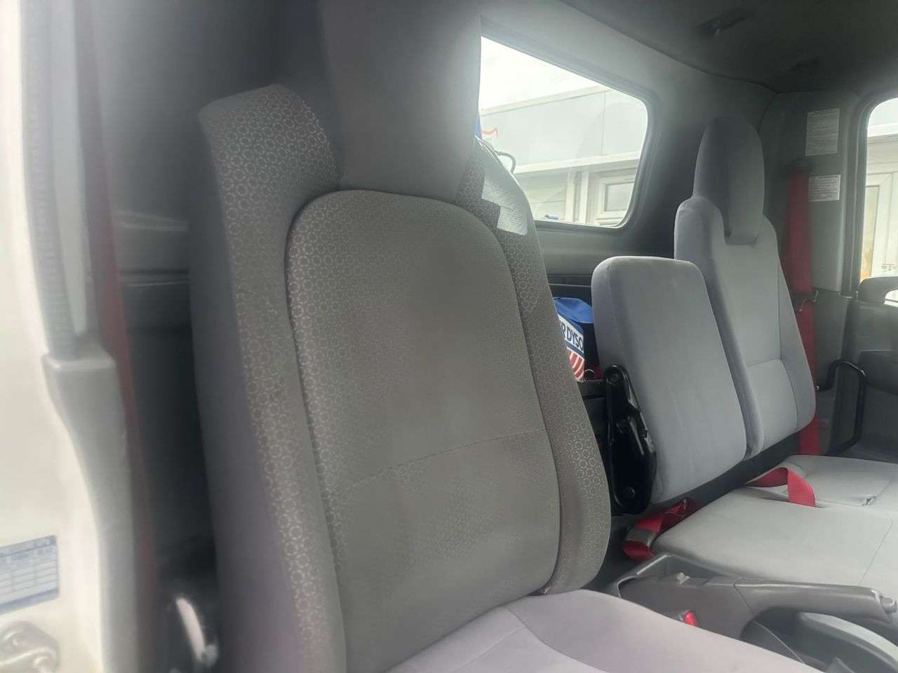 2017 ISUZU FORWARD 2017 ISUZU FORWARD