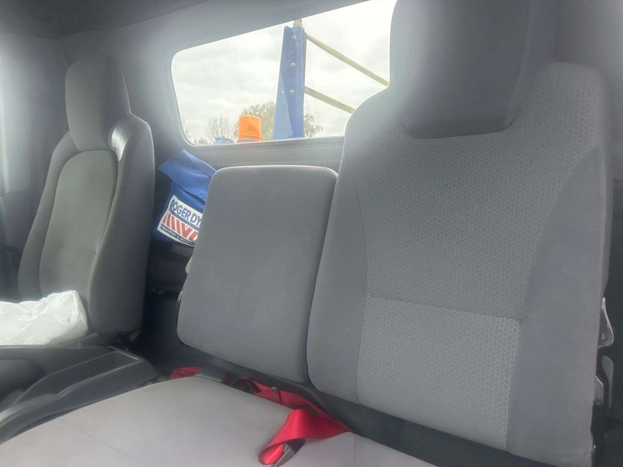 2017 ISUZU FORWARD 2017 ISUZU FORWARD