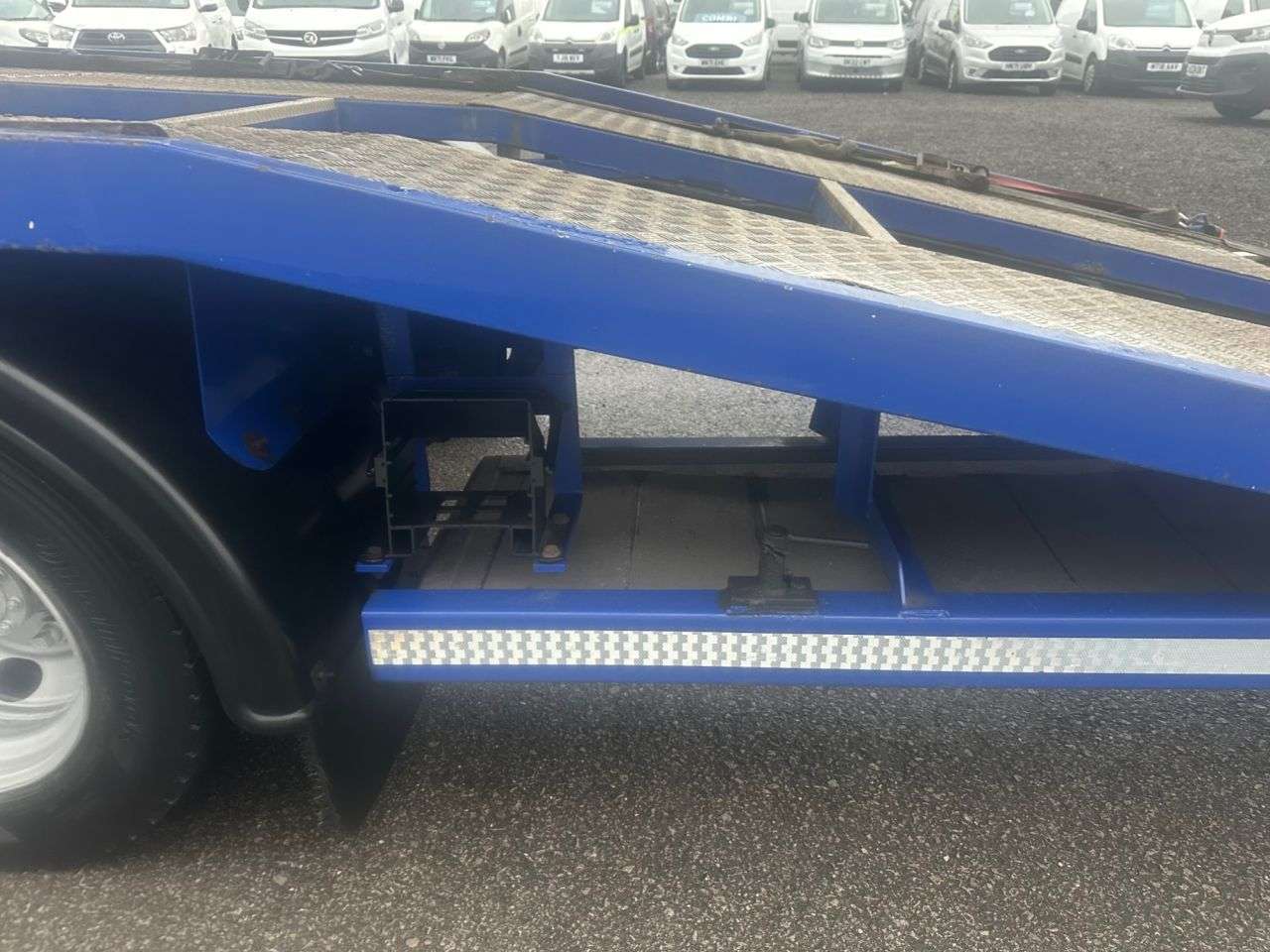 2017 ISUZU FORWARD 2017 ISUZU FORWARD