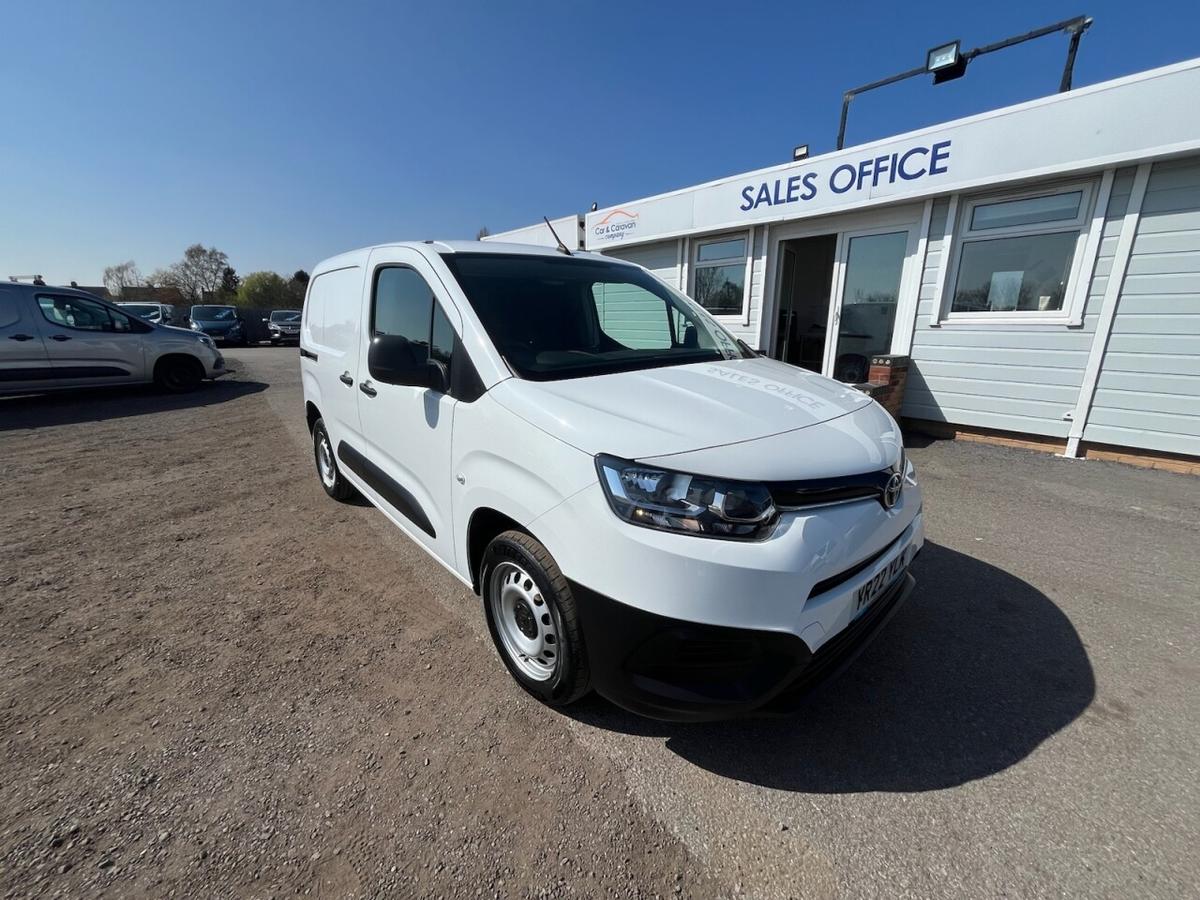 Check out this Toyota Proace City 2022 Diesel Manual