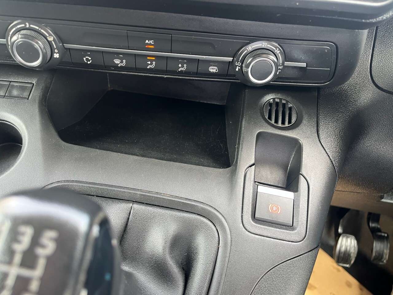 2021 PEUGEOT PARTNER 2021 PEUGEOT PARTNER