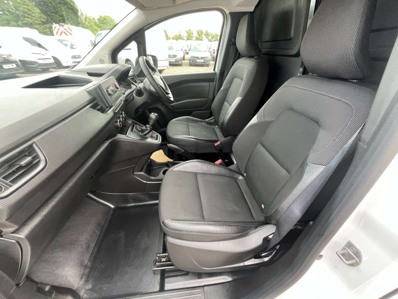 2023 RENAULT KANGOO 2023 RENAULT KANGOO