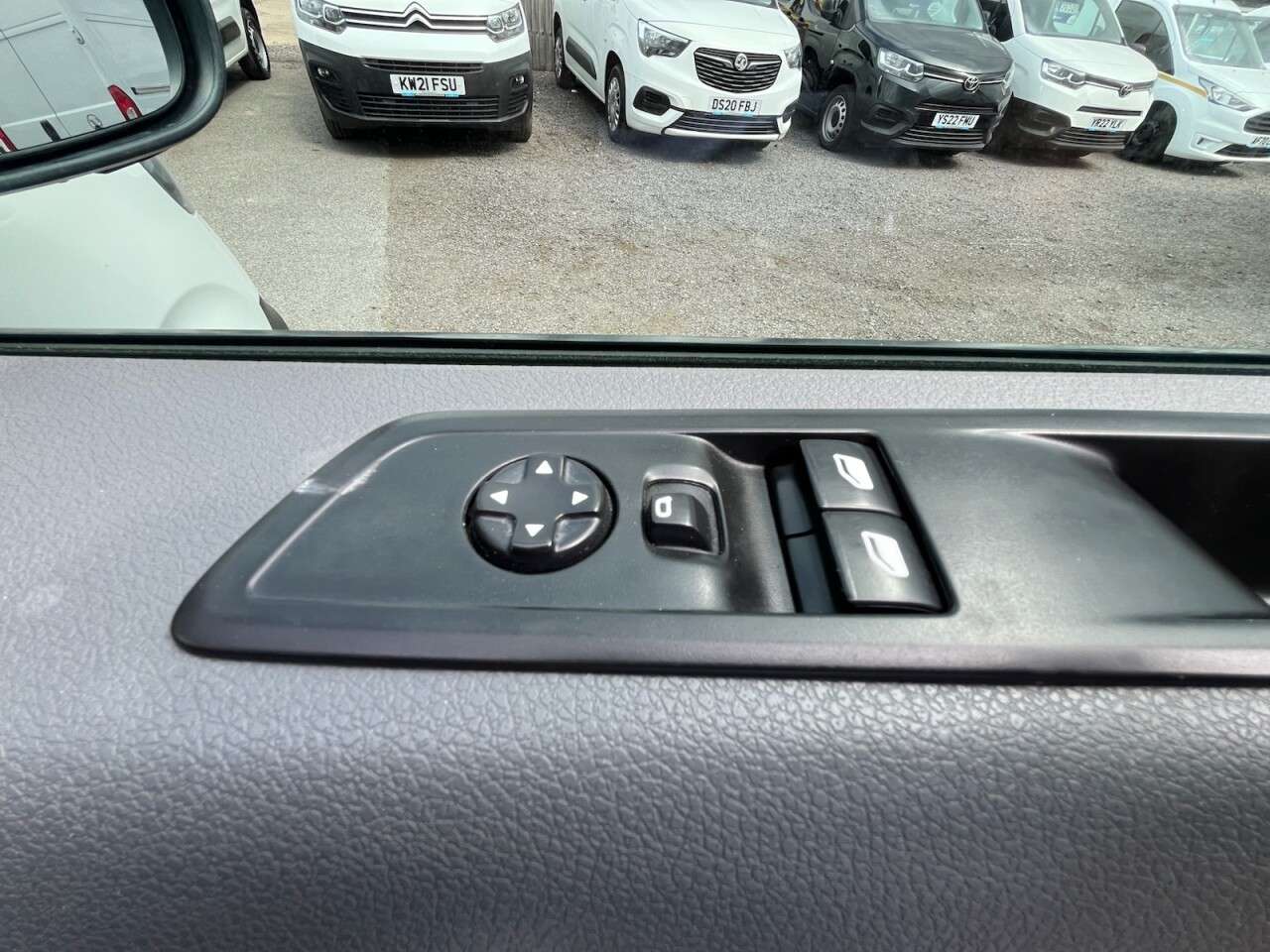 2021 VAUXHALL VIVARO 2021 VAUXHALL VIVARO